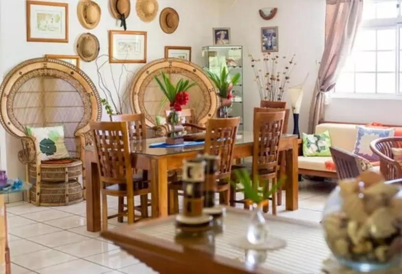 Hotelli Bora Vaite Lodge