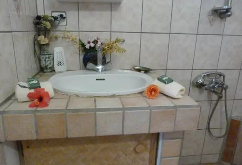 Hotelli Bora Vaite Lodge