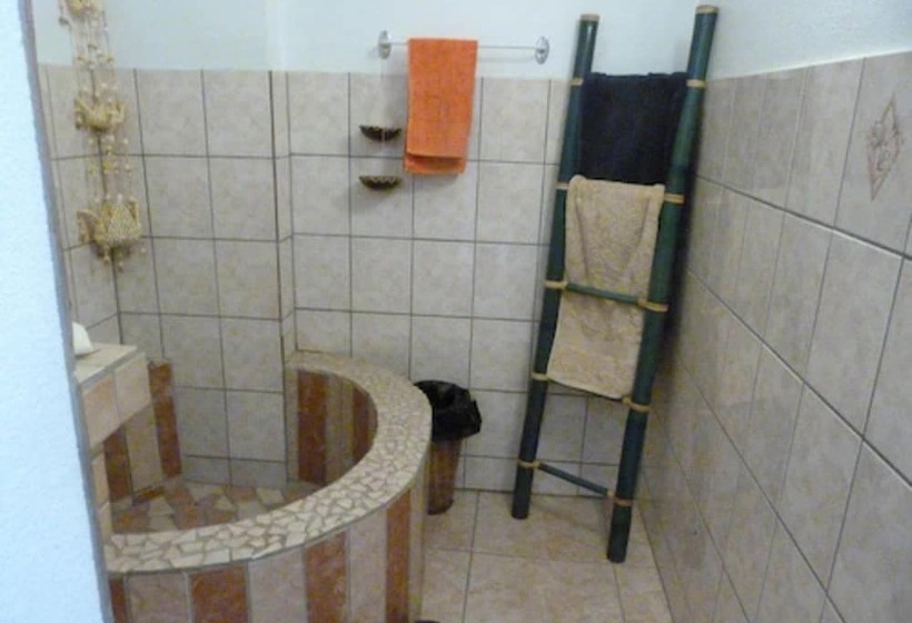 فندق Bora Vaite Lodge