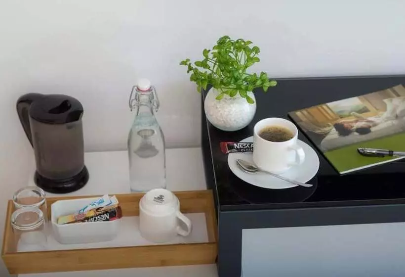 پانسیون The Orca