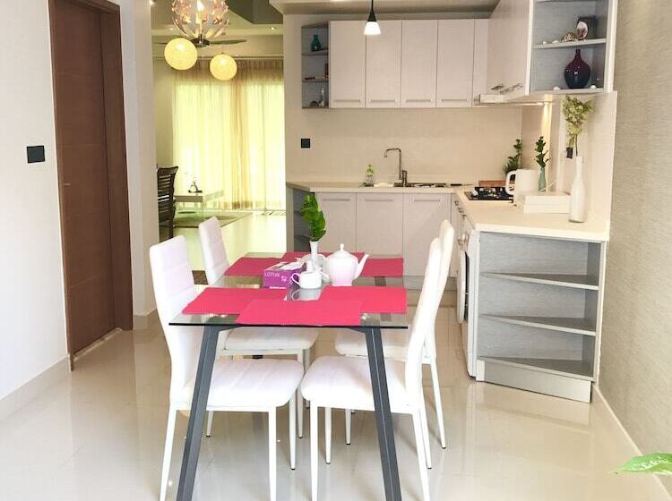 پانسیون The Orca