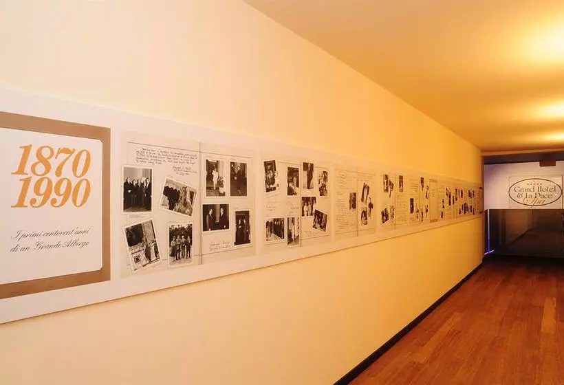 Отель Grand & La Pace