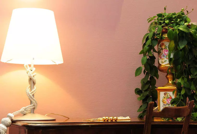 Отель Grand & La Pace