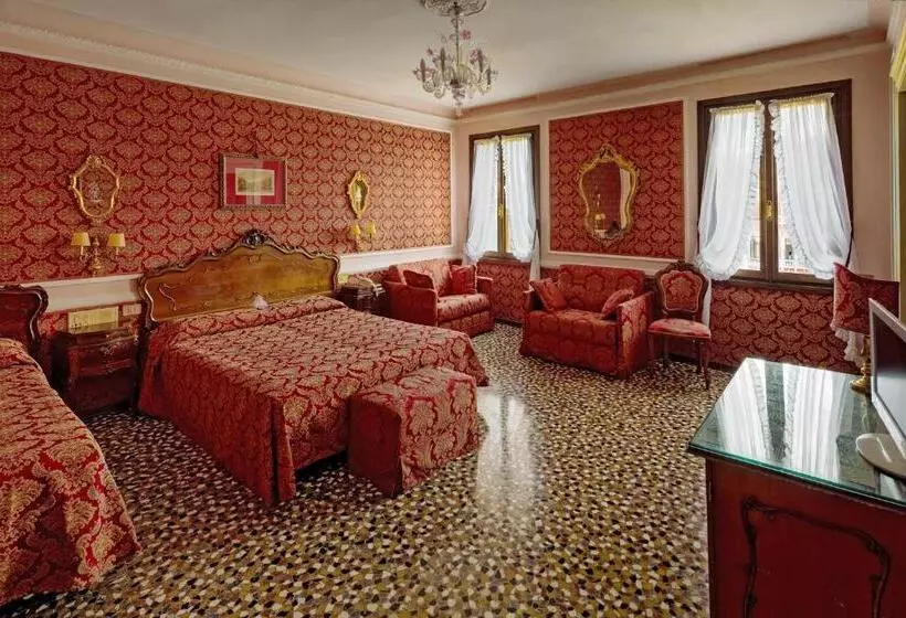 هتل Antica Locanda Sturion Residenza D Epoca