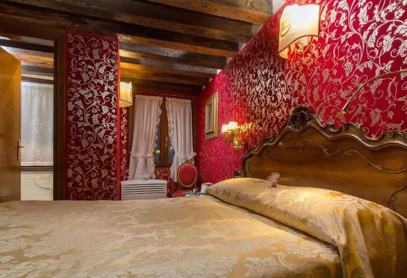 هتل Antica Locanda Sturion Residenza D Epoca