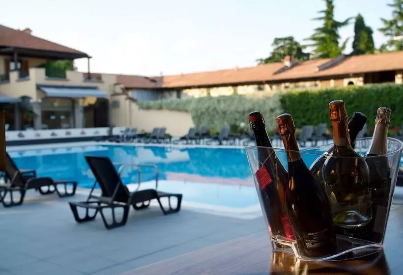 فندق Dei Giardini