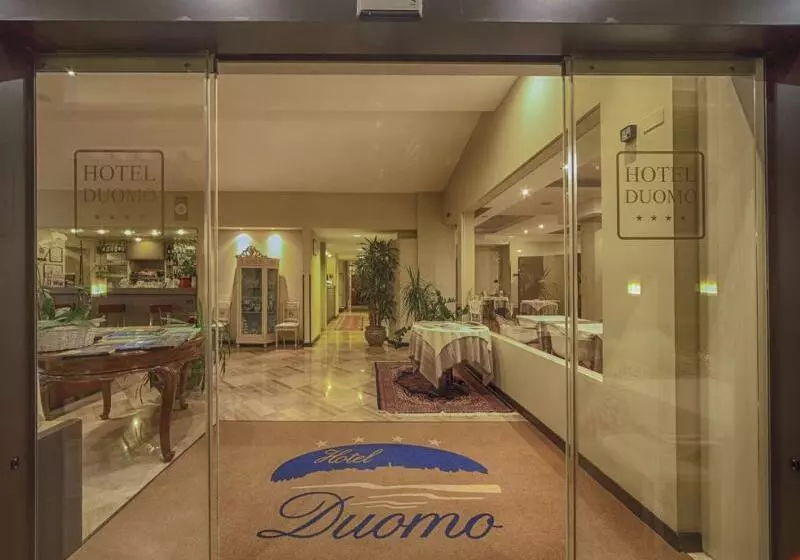 호텔 Duomo