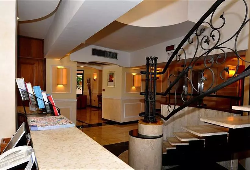 Hotel Executive