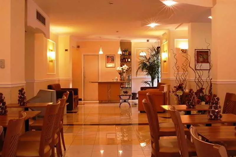 Hotel Executive