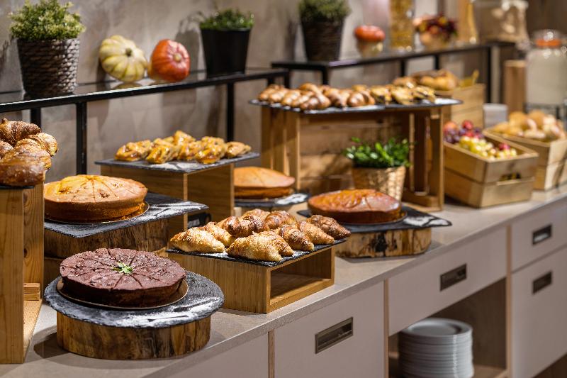 Hotel Holiday Inn Rome Eur Parco Dei Medici, An Ihg