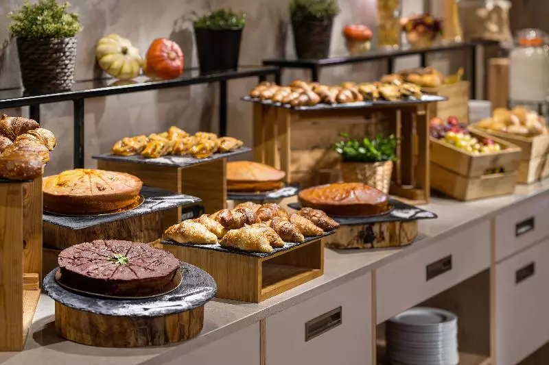 Hotel Holiday Inn Rome Eur Parco Dei Medici, An Ihg