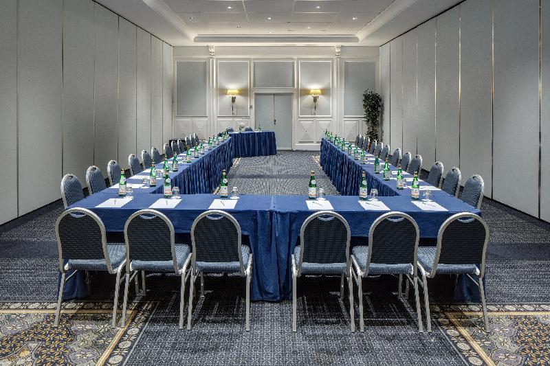 Hotel Holiday Inn Rome Eur Parco Dei Medici, An Ihg