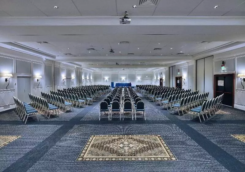 Hotel Holiday Inn Rome Eur Parco Dei Medici, An Ihg