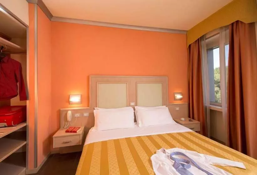 בית מלון כפרי Mediterraneo