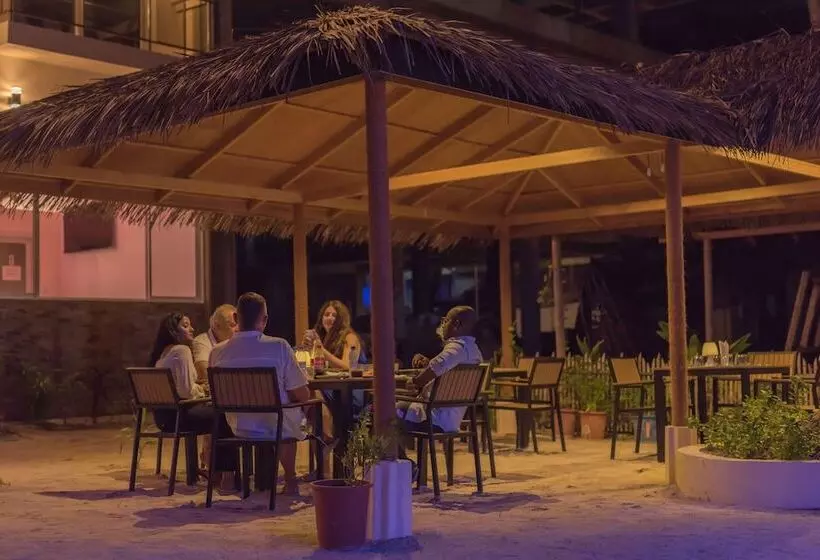 هتل Icom Marina Sea View