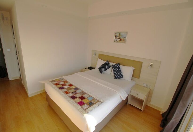 Hotel Icom Marina Sea View