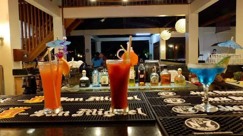 Kahuna Hotel, Cafe And Restaurant
