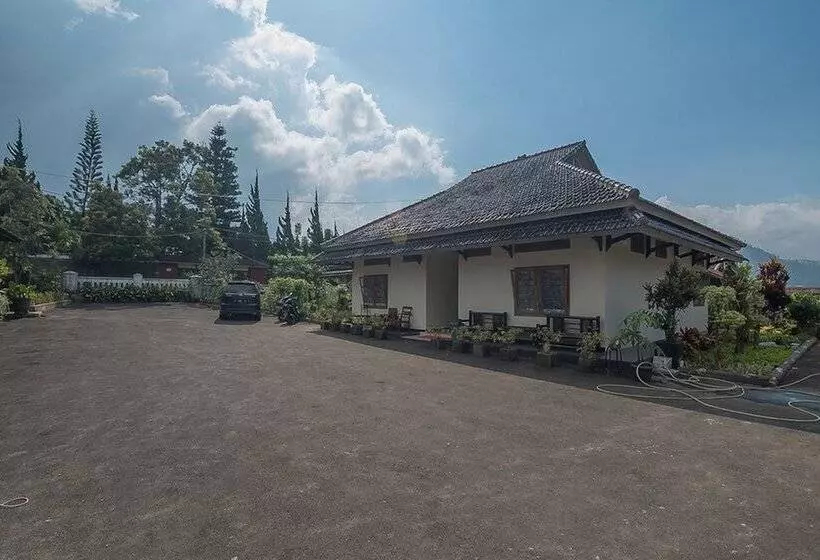 ペンション Reddoorz @ Maribaya Street 2