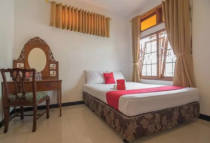 ペンション Reddoorz @ Maribaya Street 2