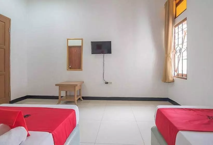 ペンション Reddoorz @ Maribaya Street 2