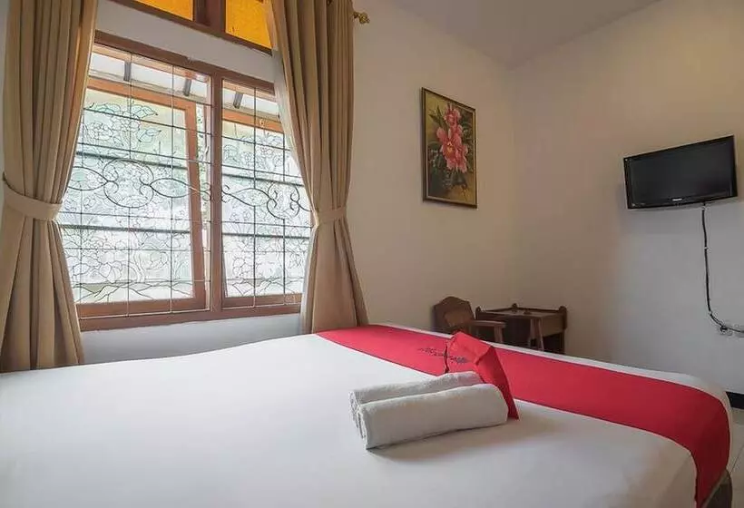 ペンション Reddoorz @ Maribaya Street 2