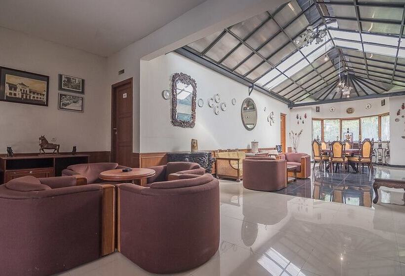 펜션 Reddoorz @ Maribaya Street 2