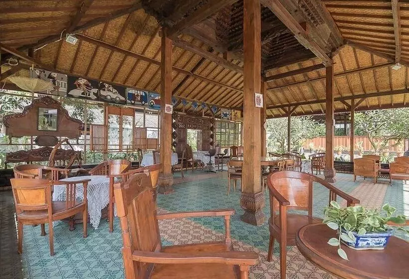 ペンション Reddoorz @ Maribaya Street 2