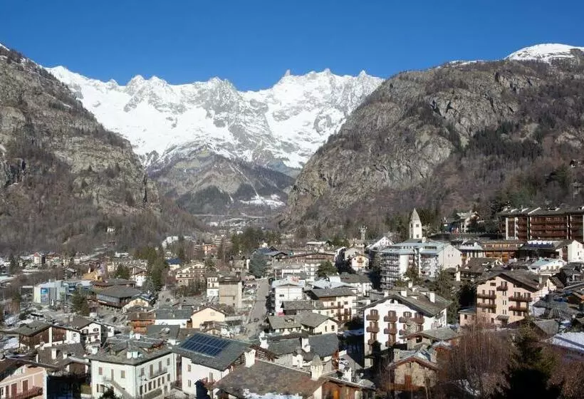 Grand Hotel Royal E Golf