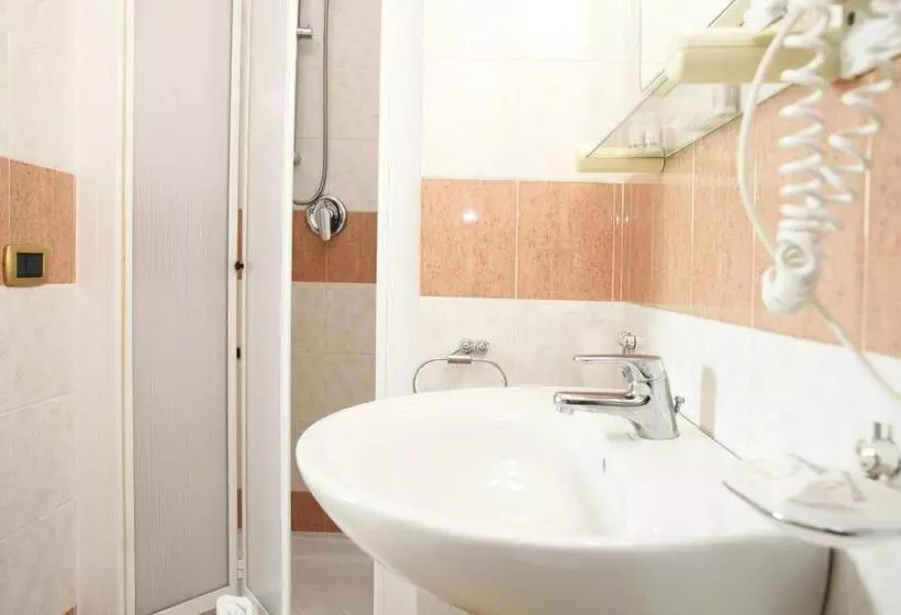 酒店 Albergo Russo