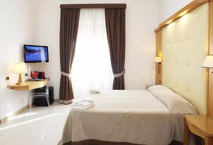 酒店 Albergo Russo