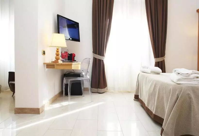 酒店 Albergo Russo