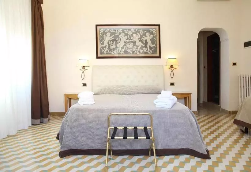 酒店 Albergo Russo