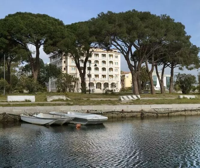 Grand Hotel President