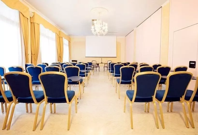 Grand Hotel President