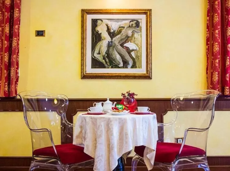 هتل Regent In Pieno Centro