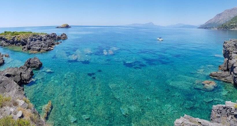 בית מלון כפרי Ristorante Borgo La Tana