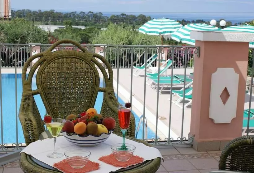 호텔 Ristorante Borgo La Tana