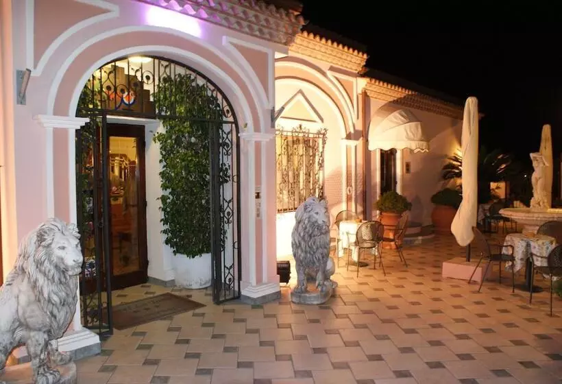 호텔 Ristorante Borgo La Tana