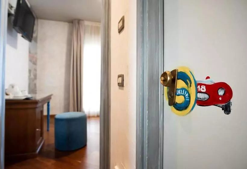 ホテル Terme Salvarola