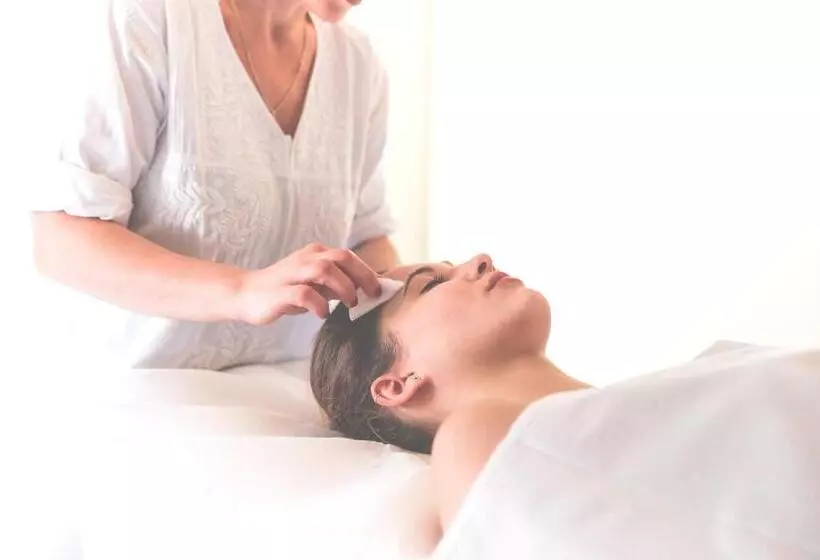 ホテル Terme Salvarola