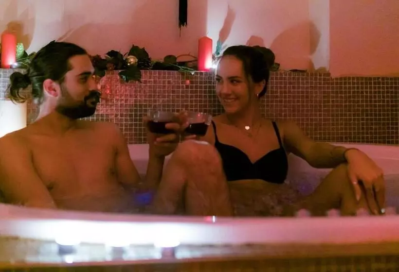 ホテル Terme Salvarola