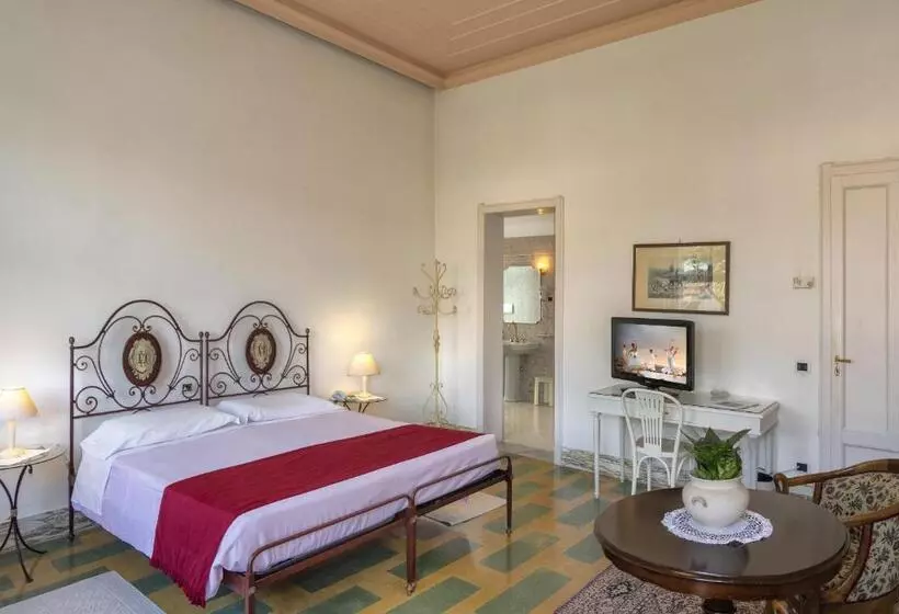 ホテル Villa Edera