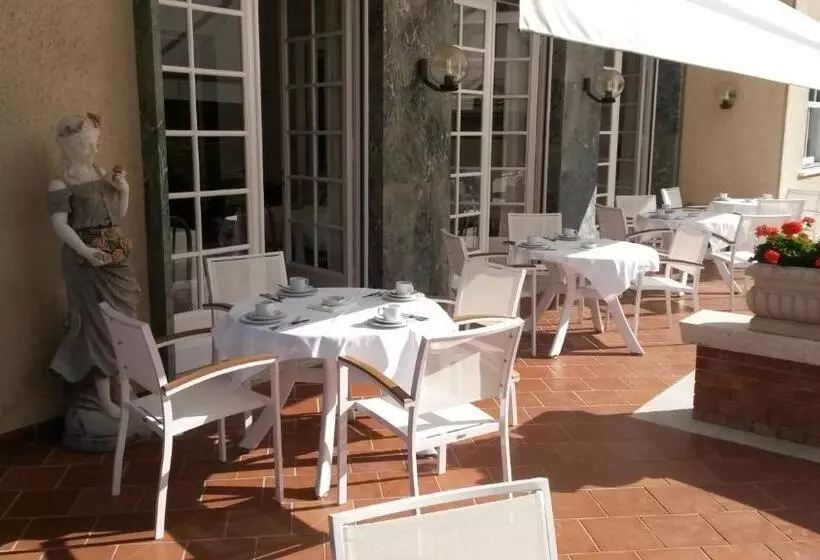 ホテル Villa Edera