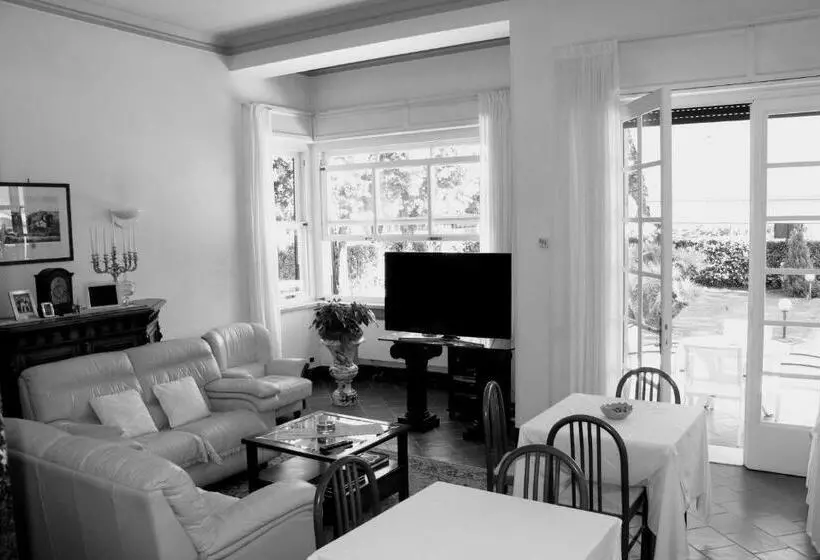 ホテル Villa Edera