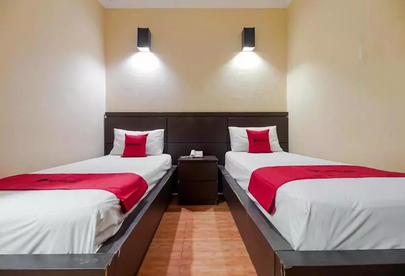 Majatalo Reddoorz Near Pantai Tanjung Pendam