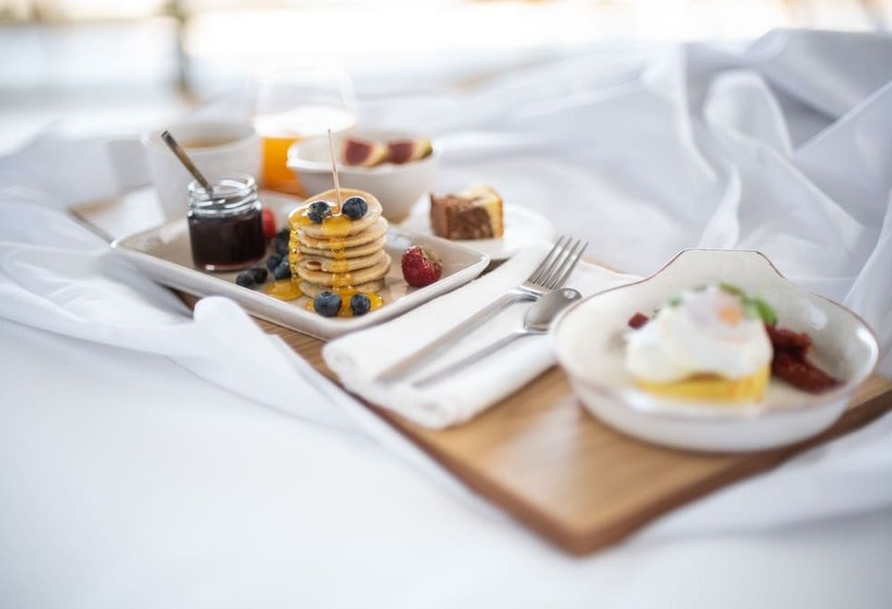 בית מלון כפרי Cocomat Athens Bc