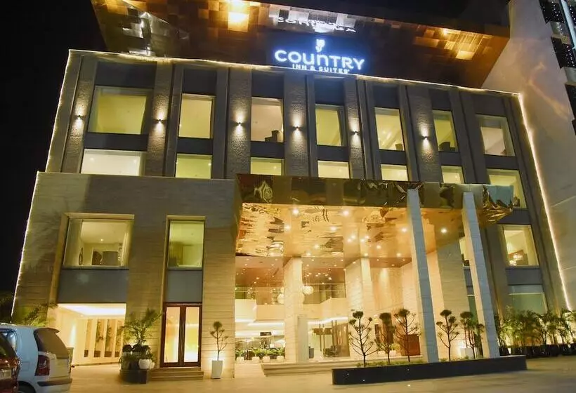 Hotelli Country Inn & Suites By Radisson Zirakpur