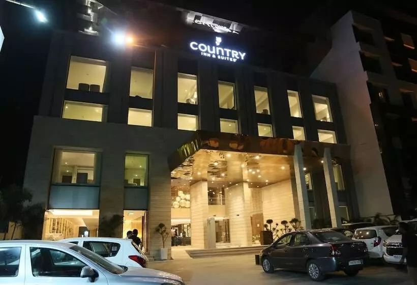 Hotelli Country Inn & Suites By Radisson Zirakpur