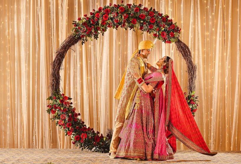 هتل Country Inn & Suites By Radisson Zirakpur