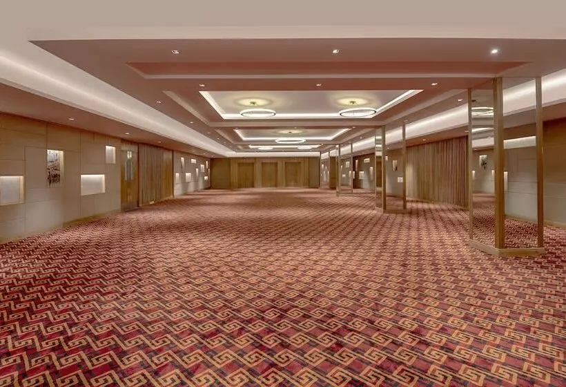 Hotelli Country Inn & Suites By Radisson Zirakpur